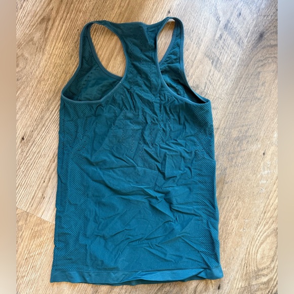 Fabletics Teal Racerback Tank Top Small - Picture 2 of 2